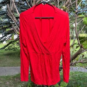 Women’s long sleeve top